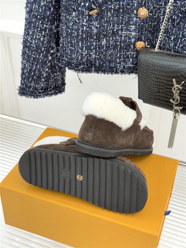 2025126113534647 310